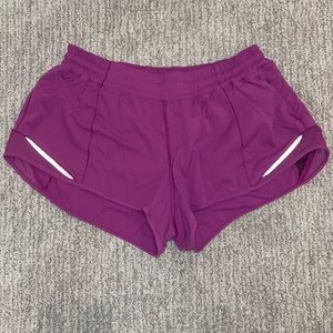 Hotty Hot Short II 2.5” Reflective Plum Size 10